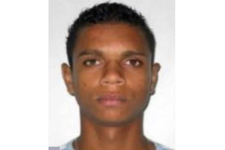 Foto de identificação de Peterson Almeida. Ele é um homem negro e jovem, por volta dos 30 anos. 