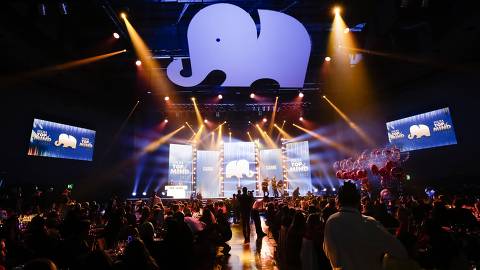 SAO PAULO, SP, BRASIL. 31.10.2023 - Cerimonia de entrega do premio Top mind 2023 no Tokio Marine Hall (foto: Adriano Vizzoni/Folhapress, Especiais) * * * exclusivo Folha de São Paulo * * *