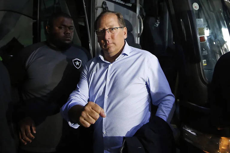 John Textor, dono do Botafogo, faz acusações sem provas contra Palmeiras e São Paulo