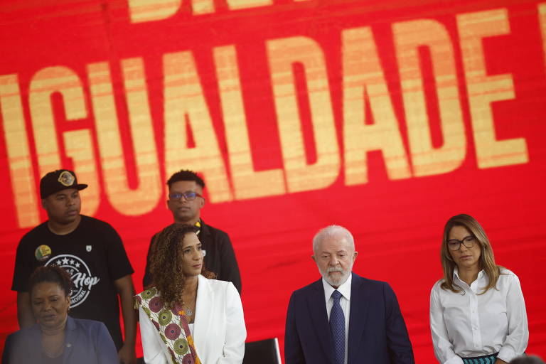Lula anuncia titulação de territórios quilombolas no dia Dia da Consciência Negra