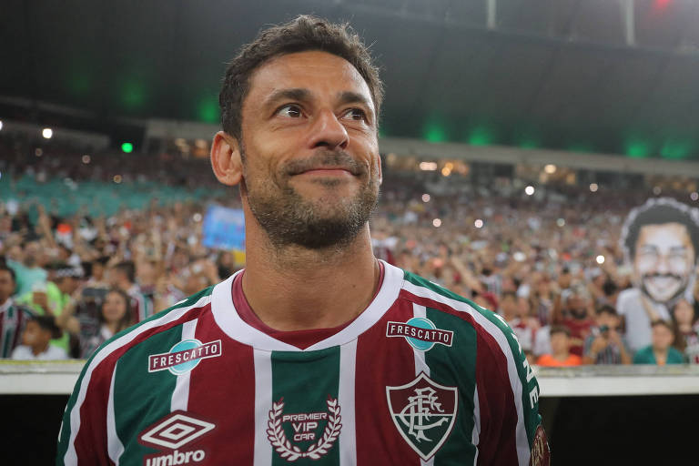 Fred, do Fluminense, é assaltado no RJ e tem carro e celular roubados em Ipanema