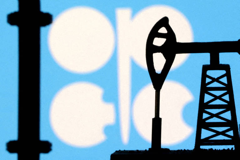 Opep+ fecha acordo para corte de quase 2 milhões de barris de petróleo por dia