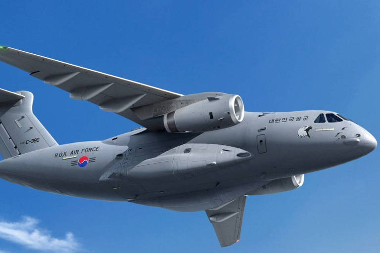 Montagem mostra o C-390 da Embraer nas cores da Força Aérea da Coreia do Sul