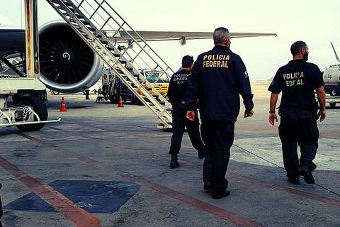 Policiais federais no Aeroporto Internacional de Guarulhos