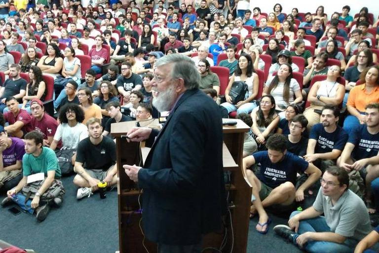 Ganhadores do Nobel têm dia de 'Taylor Swift da física' no interior de São Paulo