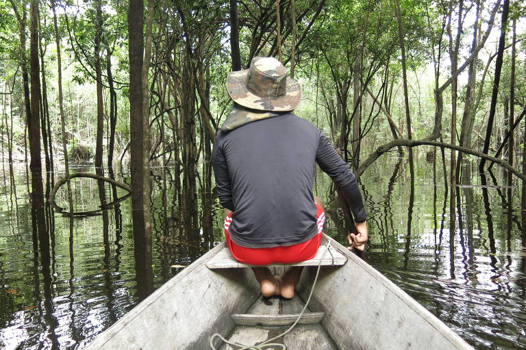 Saiba como é viajar por expedição pelo rio Negro 