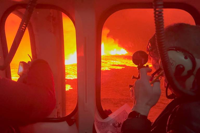 Vulcão na Islândia diminui atividade um dia após erupção