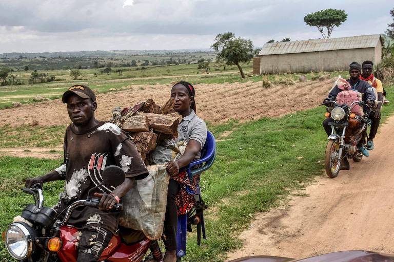 Nigéria tenta se recuperar de pior massacre em 5 anos, com 140 mortos no campo