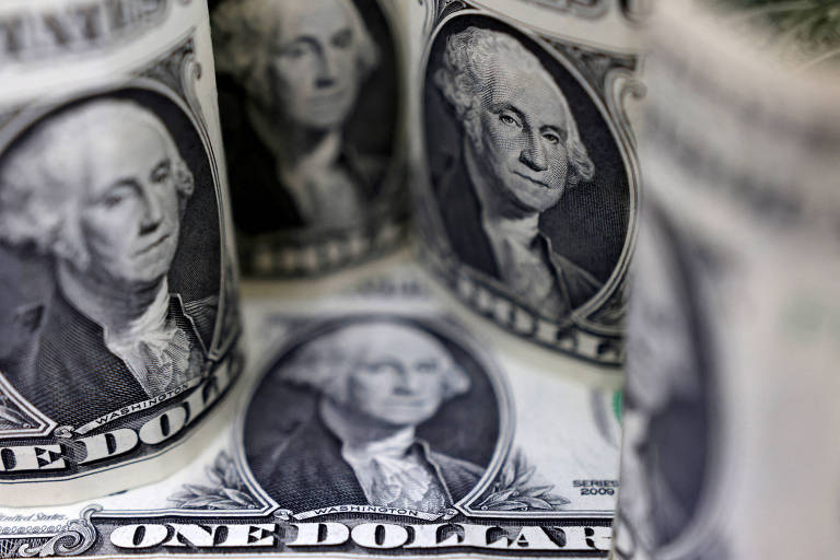 Bolsa cai com inflação acima do esperado nos EUA; dólar recua