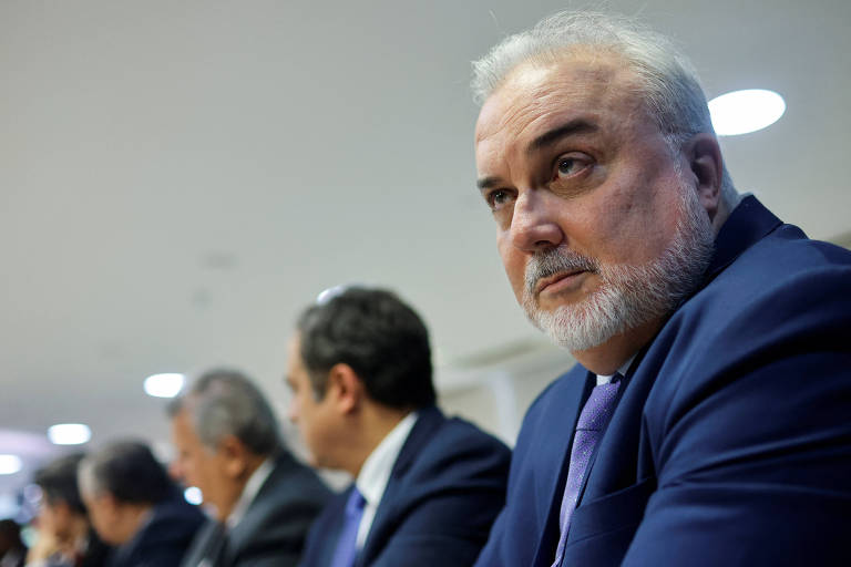 Prates diz que foi demitido por Lula na 'presença regozijada' de Silveira e Costa