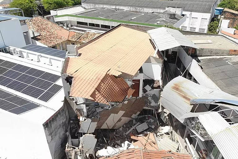 Desabamento provocado por explosão deixa três mortos em Aracaju