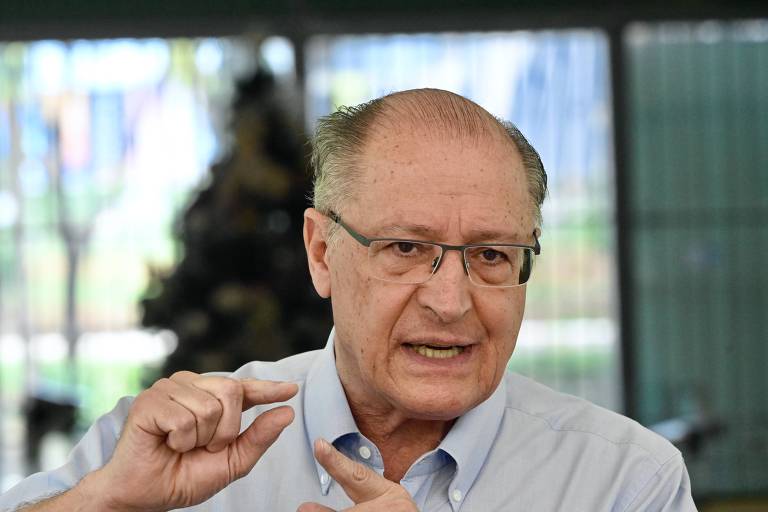 Ricos poluem e pobres pagam a conta, diz Alckmin