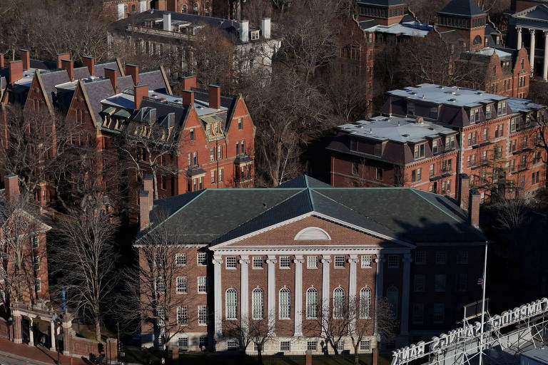 Alunos judeus processam Harvard e a acusam de ser 'bastião do antissemitismo'