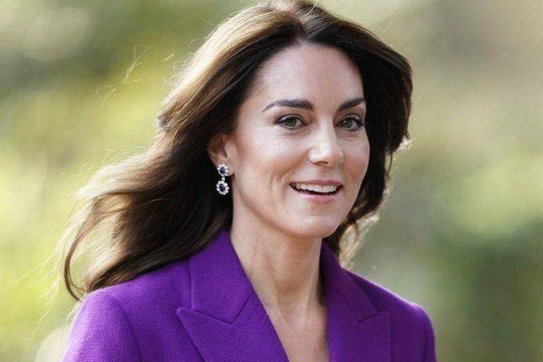 Kate Middleton é vista em público pela primeira vez após cirurgia abdominal