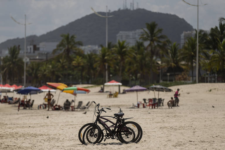 Guarujá proíbe bicicletas na faixa de areia como medida de segurança