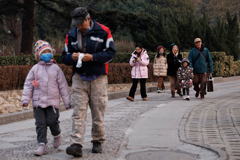 China não vai resolver crise demográfica com canetada