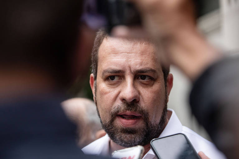 Boulos apaga post citando aumento de renda sob Bolsonaro e vira alvo de críticas