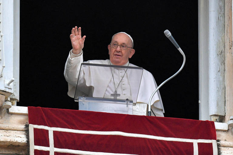 Papa Francisco alerta para perigos da IA depois de ser alvo dela