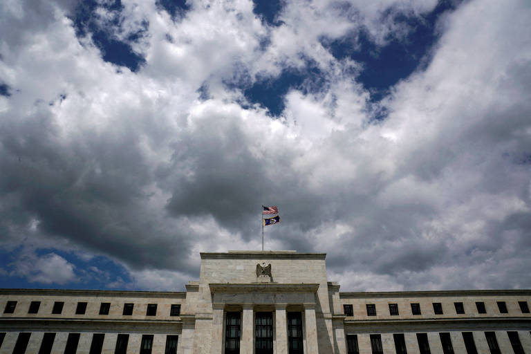 Fed: Decisão não trivial