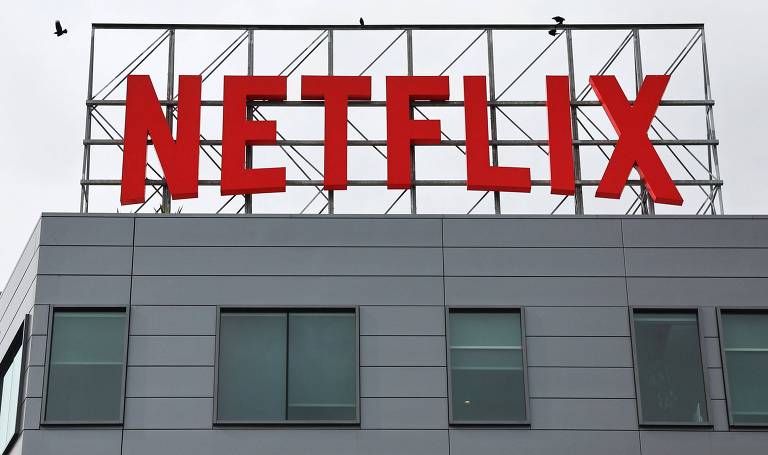 Ministério da Justiça arquiva apuração contra Netflix por cobrança por compartilhamento de senhas