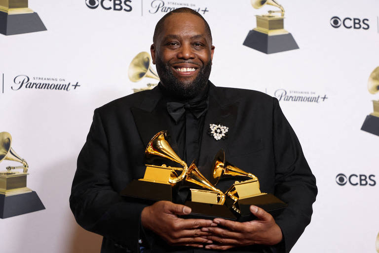 Rapper Killer Mike é algemado durante a cerimônia de premiação do Grammy