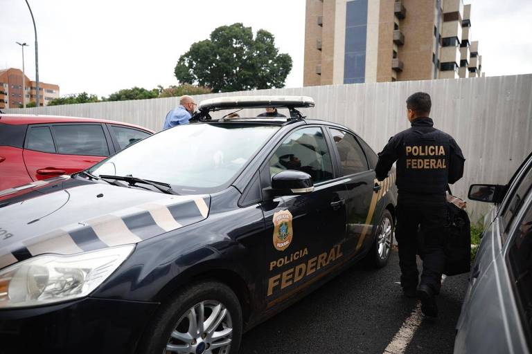 Eduardo Bolsonaro, Mourão e Damares criticam ação da PF contra ex-presidente, militares e ex-ministros