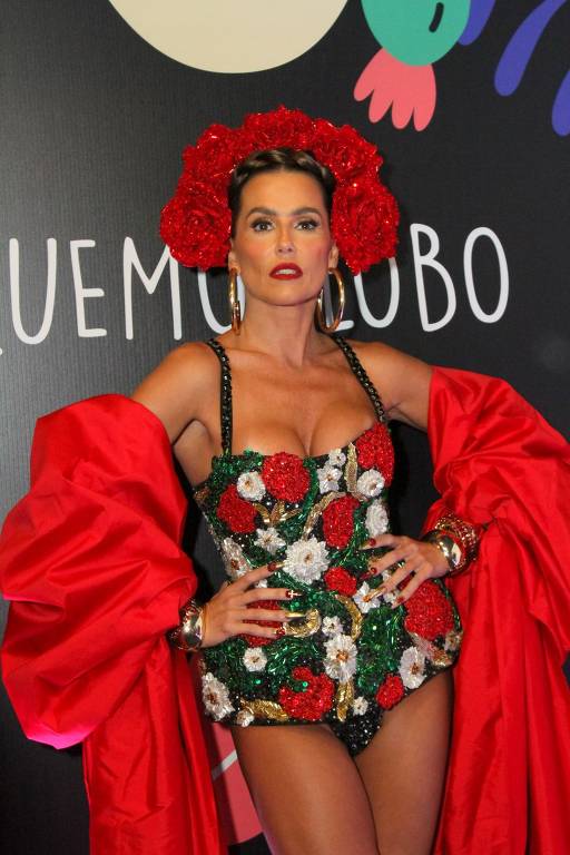 Celebridades aproveitam 2ª noite de desfile do Grupo Especial no Rio