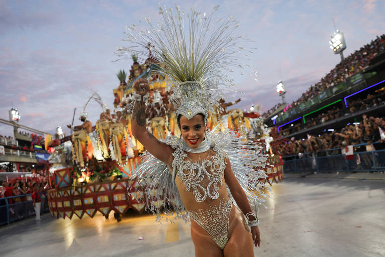 Veja imagens do desfile da Viradouro no Carnaval 2024