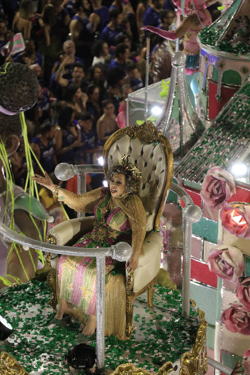 Veja imagens do desfile da Mangueira no Carnaval 2024