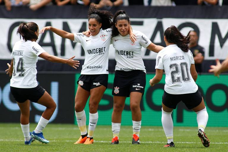 Sem Arthur Elias, Corinthians amplia sua dinastia no feminino