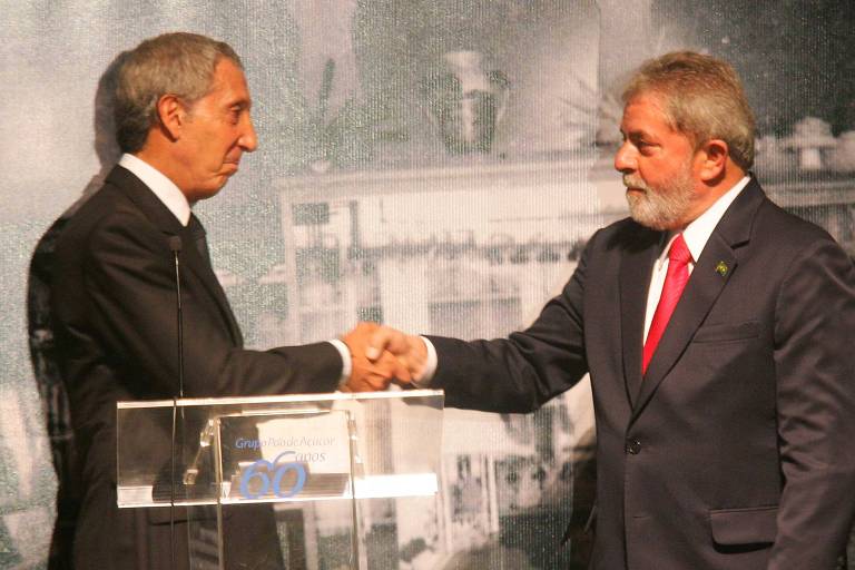 Lula cumprimenta Abilio Diniz em evento em homenagem ao Grupo Pão de Açúcar, em 2008