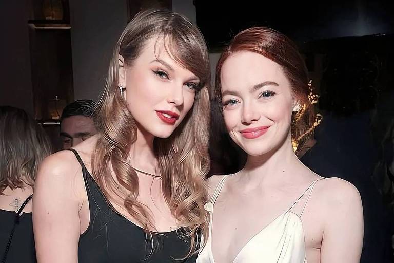 Emma Stone é atacada por fãs de Taylor Swift após xingar a amiga de brincadeira: 'Me arrependi'