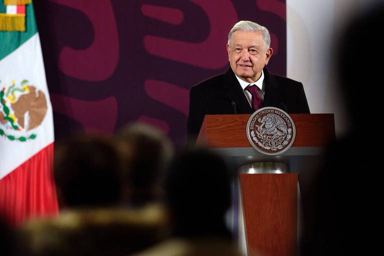 Equador expulsa embaixadora do México após falas de Obrador sobre opositora de Noboa