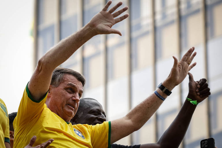 O ex-presidente Jair Bolsonaro em ato na avenida Paulista 