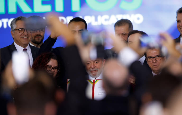 Governo Lula escolhe quatro agências para publicidade digital por R$ 197,7 milhões