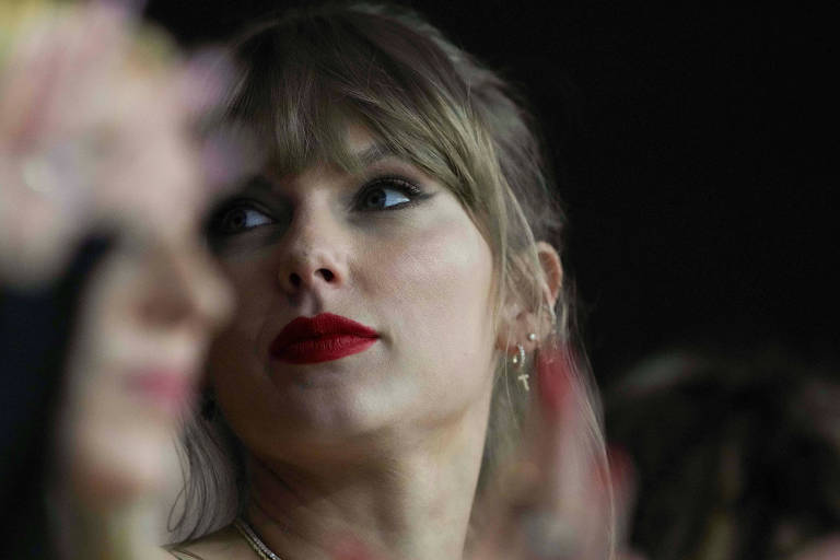 Taylor Swift diz estar sem palavras após morte de três crianças em ataque