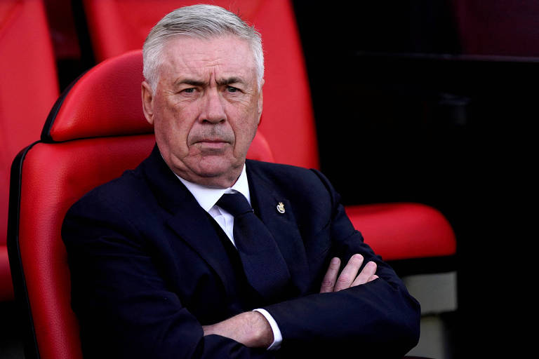 Italiano Carlo Ancelotti, técnico do Real Madrid, durante partida pelo Campeonato Espanhol contra o Rayo Vallecano