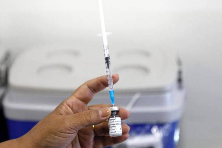 Belo Horizonte amplia vacinação contra dengue para 12 a 14 anos após baixa adesão
