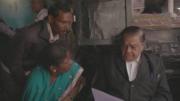 'To Kill a Tiger' tenta o Oscar com história de luta por justiça após estupro na Índia