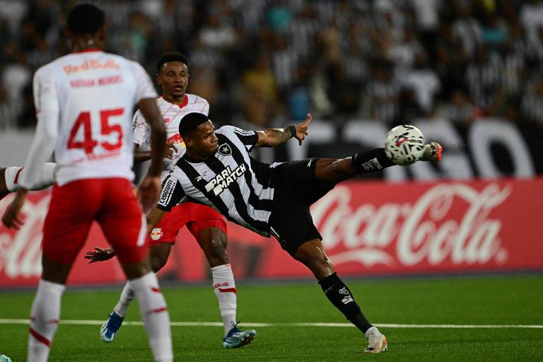 Globo transmite confronto brasileiro na Libertadores e muda horário do BBB 24 no Rio