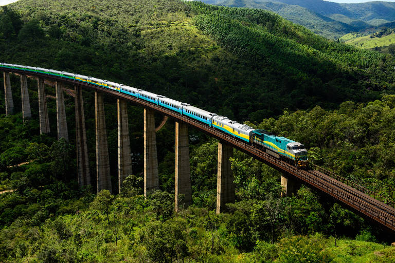 Trem entre Minas Gerais e Espírito Santo ganha filmes feitos por vizinhos da ferrovia