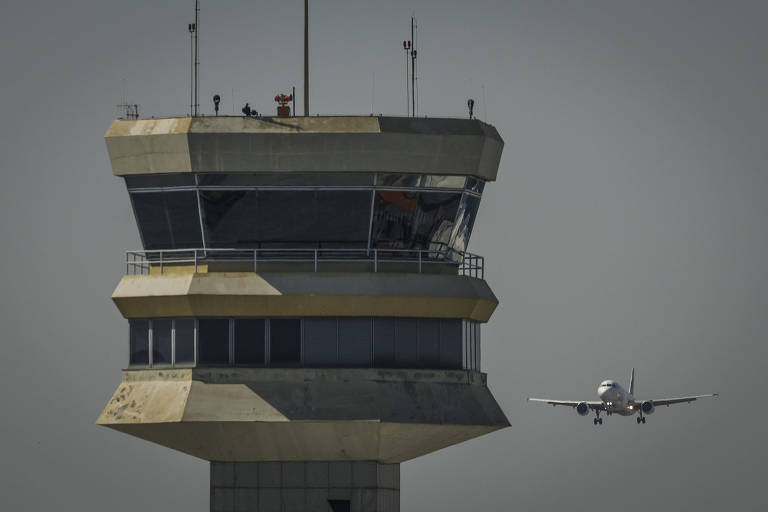 Empresas aéreas cancelam voos SP-RJ por mau tempo mesmo sem intempéries