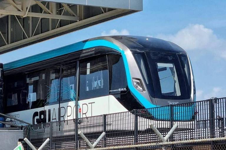 Primeiro trem que ligará estação da CPTM ao aeroporto de Guarulhos é entregue