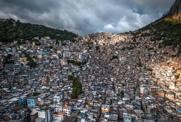 Rocinha tem maior concentração de moradores por km² no Brasil; veja a lista completa