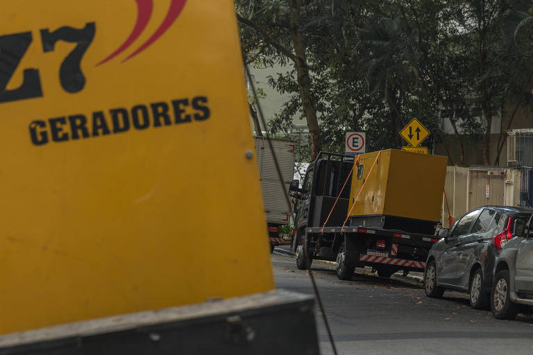 Moradores da Bela Vista, no centro de São Paulo, voltam a ficar sem energia