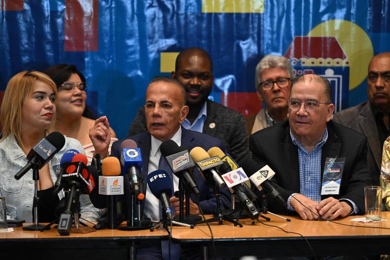 Ex-rival de Chávez enfrentará Maduro após bloqueio de candidatura da oposição