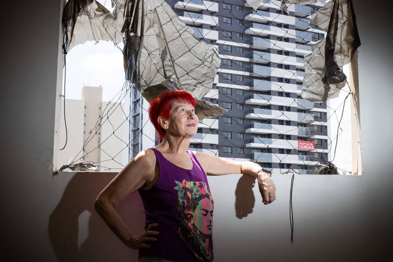 Em 'Aquarius' da vida real, aposentada resiste a vender apartamento em Curitiba