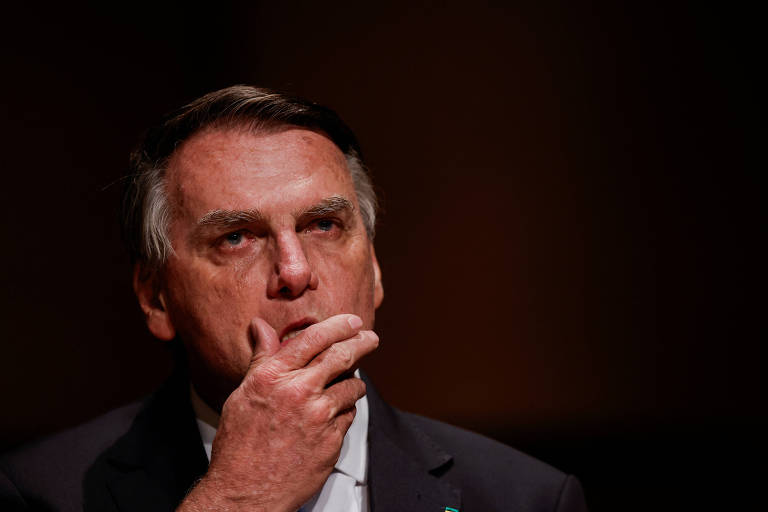 Em 5 pontos, o que se sabe sobre permanência de Bolsonaro na embaixada da Hungria