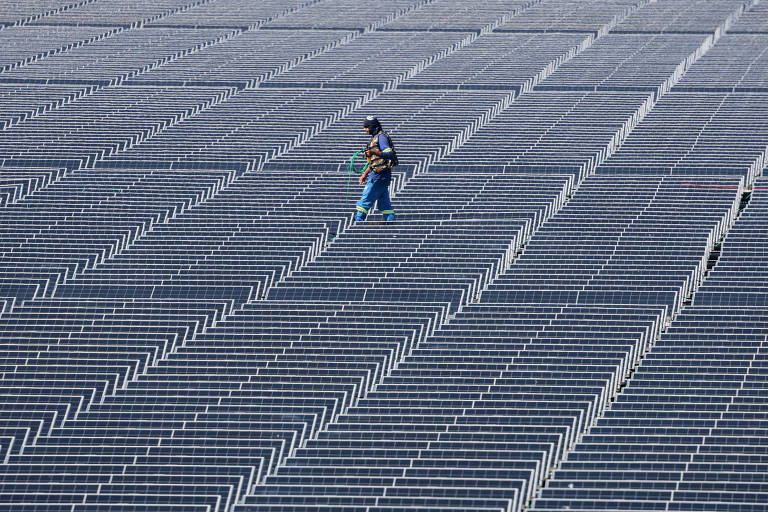 Santander lança oferta de energia compartilhada a correntistas, com descontos de até 15%