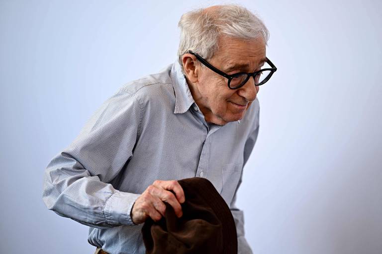 O diretor de cinema Woody Allen, durante sessão de entrevistas do filme "Coup de Chance", na Itália, em 2023